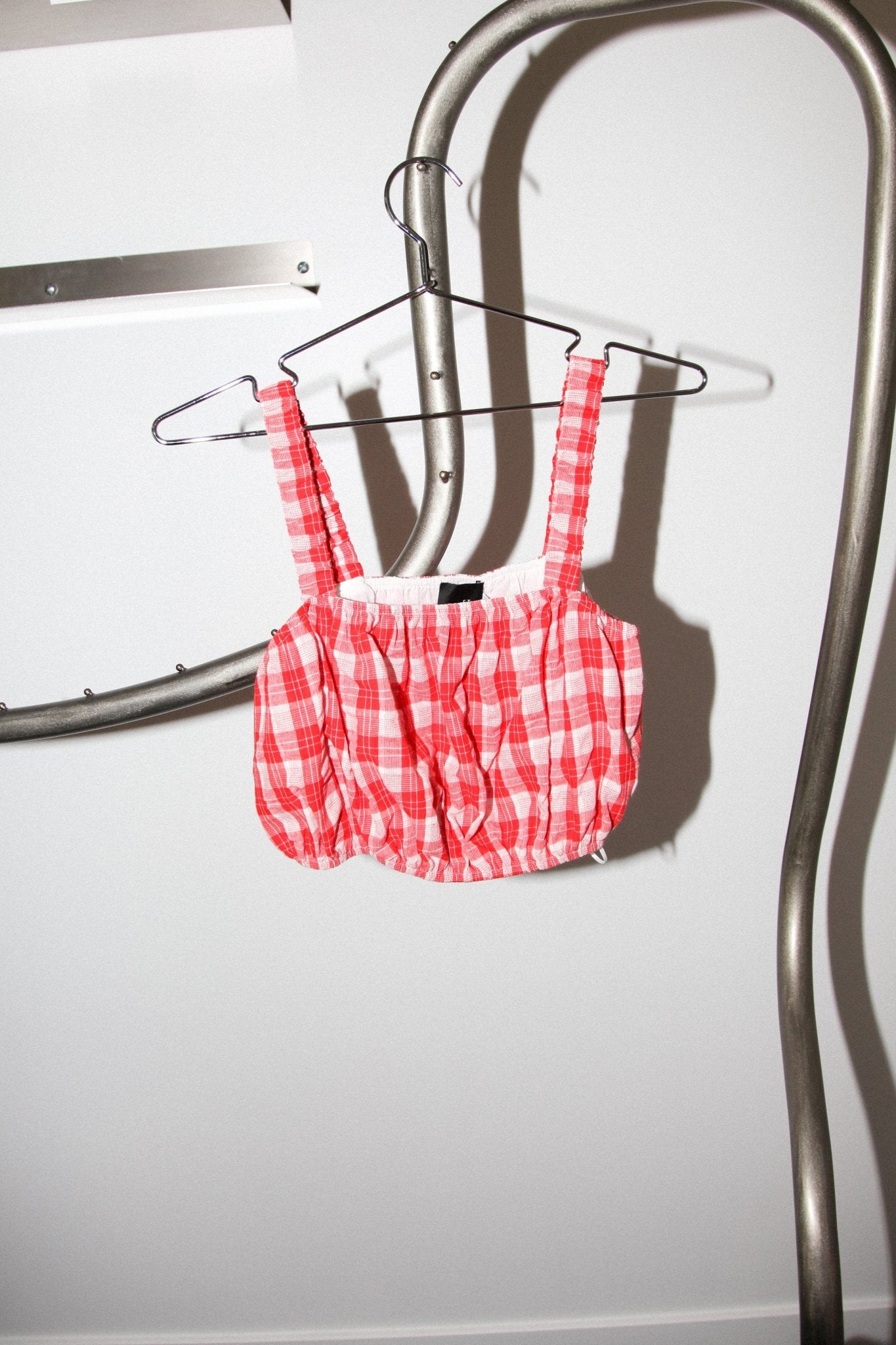 Louise Top in Red + White Gingham - et Tigre
