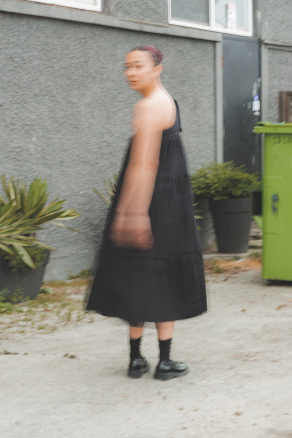 Yang Dress (Mid-length) in Black